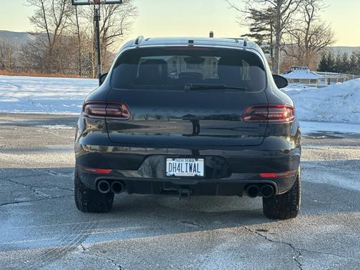 2017 Porsche Macan Macan GTS