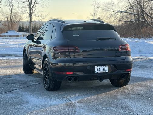 2017 Porsche Macan Macan GTS