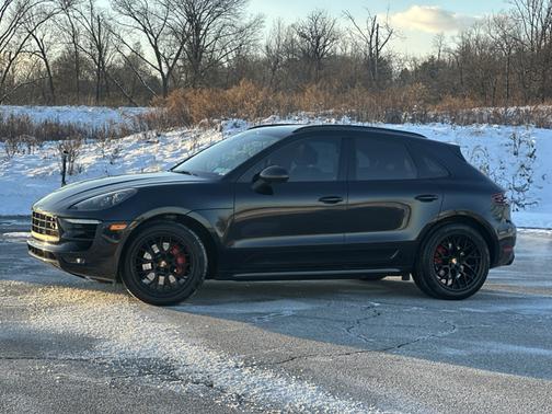 2017 Porsche Macan Macan GTS