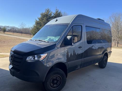 2021 Mercedes-Benz Sprinter 2500 Standard Roof