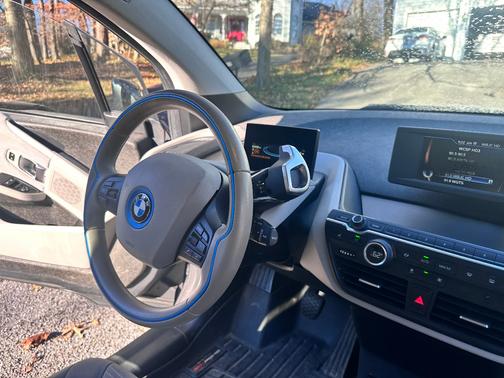 2015 BMW i3 Base w/Range Extender