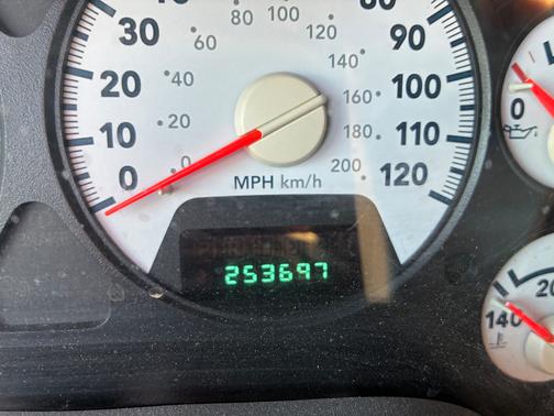 2006 Dodge Ram 3500 Laramie Mega Cab