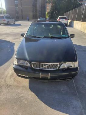 Green 1998 Volvo S70 Base