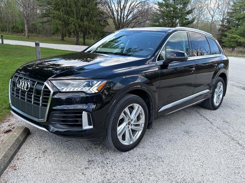 Black 2023 Audi Q7 55 Premium Plus