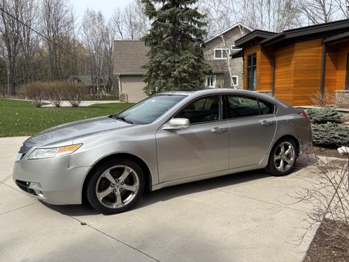 2010 Acura TL Technology