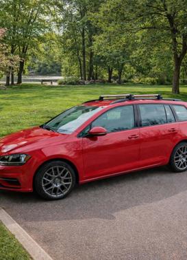 2018 Volkswagen Golf SportWagen TSI S