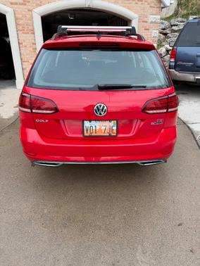 2018 Volkswagen Golf SportWagen TSI S