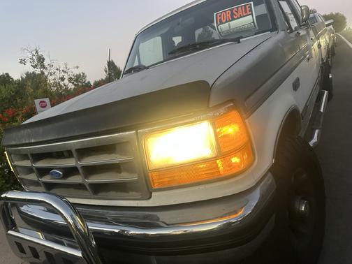 1994 Ford F-250 XL SuperCab H/D