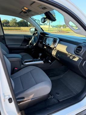 White 2023 Toyota Tacoma SR5