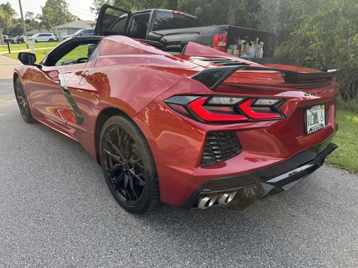 Red 2024 Chevrolet Corvette Stingray w/2LT