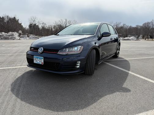 2016 Volkswagen Golf GTI 2.0T Autobahn w/Performance Package 4-Door