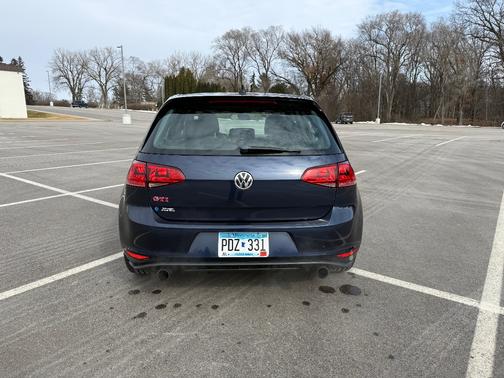 2016 Volkswagen Golf GTI 2.0T Autobahn w/Performance Package 4-Door