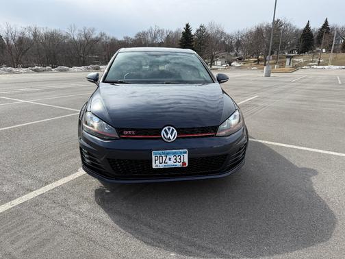 2016 Volkswagen Golf GTI 2.0T Autobahn w/Performance Package 4-Door