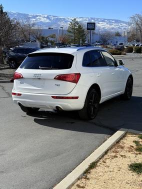 2011 Audi Q5 2.0T Premium
