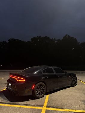 Black 2017 Dodge Charger R/T 392