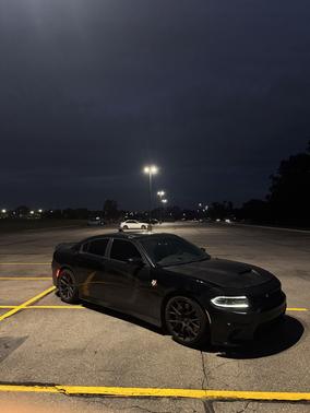 Black 2017 Dodge Charger R/T 392