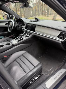 2018 Porsche Panamera Panamera 4