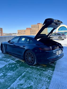 Blue 2018 Porsche Panamera Panamera 4