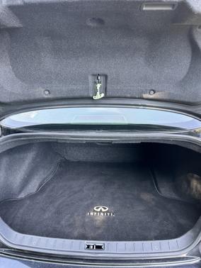 Black 2013 INFINITI G37 x