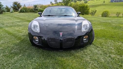 Black 2007 Pontiac Solstice GXP