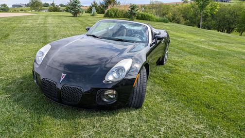 Black 2007 Pontiac Solstice GXP