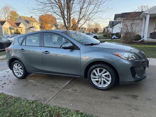 2013 Mazda Mazda3 i Touring
