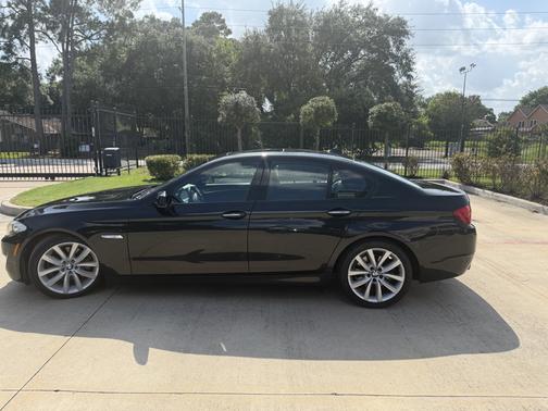 Black 2011 BMW 535 i