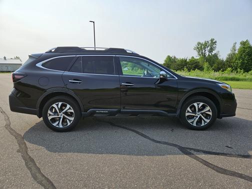 2021 Subaru Outback Touring XT