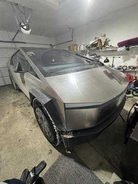 2025 Tesla Cybertruck AWD