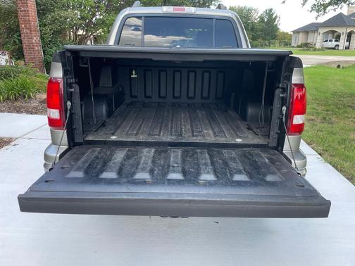 Silver 2008 Ford Explorer Sport Trac Limited