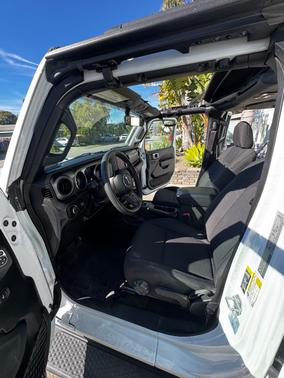 2023 Jeep Gladiator Sport S 