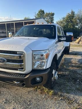 White 2015 Ford F-350 King Ranch