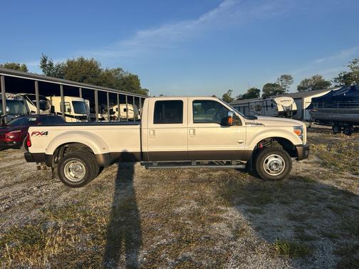 White 2015 Ford F-350 King Ranch