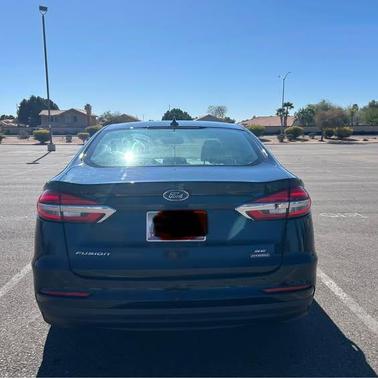 Black 2020 Ford Fusion Hybrid SE
