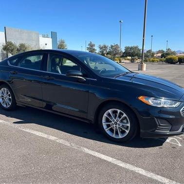 Black 2020 Ford Fusion Hybrid SE
