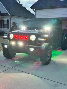 Black 2022 Jeep Gladiator Rubicon