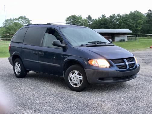 Photo 4 of 14 of 2003 Dodge Caravan SE