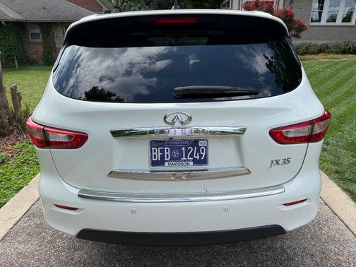 White 2013 INFINITI JX35 Base