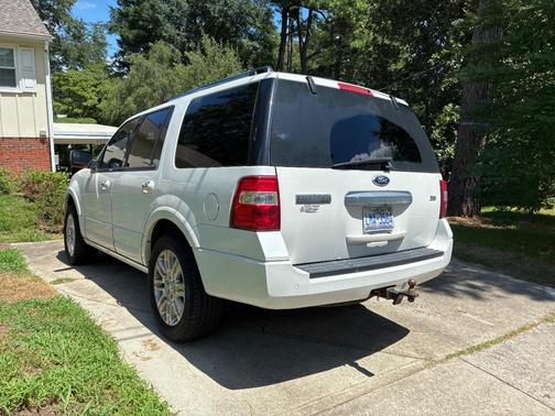 White 2013 Ford Expedition Limited