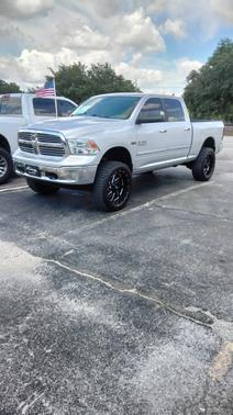 2017 RAM 1500 SLT