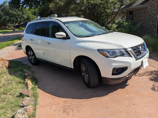 2020 Nissan Pathfinder S