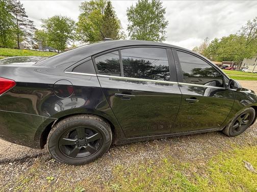 Black 2012 Chevrolet Cruze LT