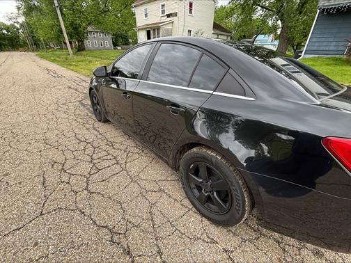 Black 2012 Chevrolet Cruze LT
