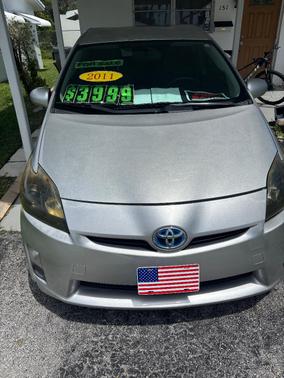 Silver 2011 Toyota Prius II