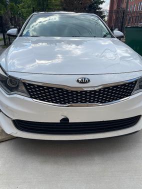 White 2016 Kia Optima EX