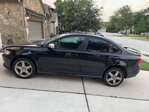 2010 Volvo S40 T5 R-Design