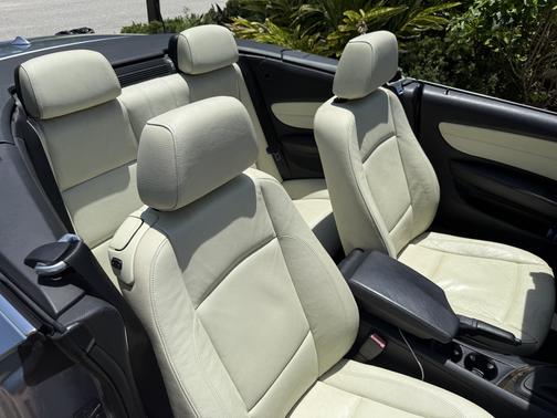 Silver 2011 BMW 128 i