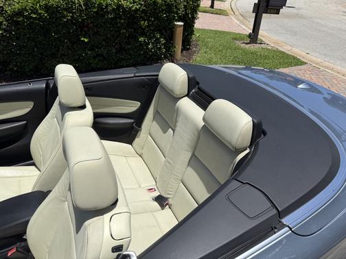 Silver 2011 BMW 128 i