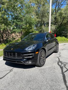 2017 Porsche Macan Macan Turbo