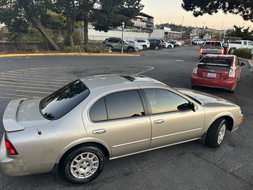 1999 Nissan Maxima GLE